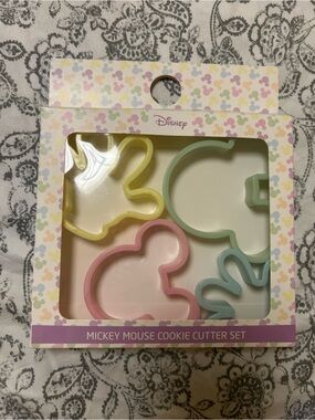 Disney Pastel Mickey Mouse Cookie Cutter Set - Yellow, Pink, Green, Blue
